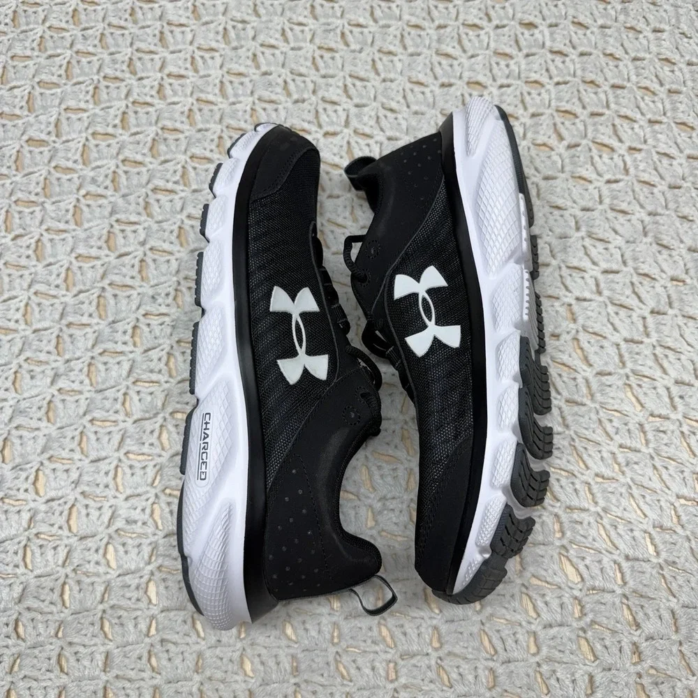 Under Armour Charged Assert Running Shoes Men's Size 10 Black White